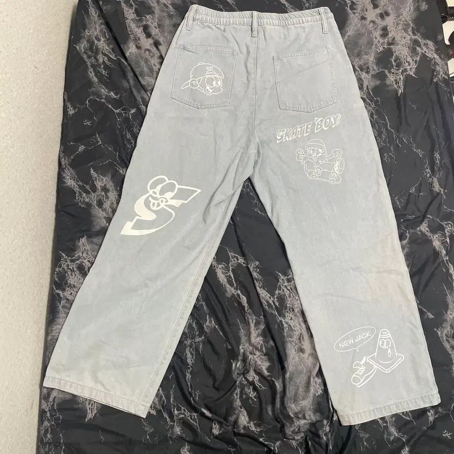 4번째 상품 이미지