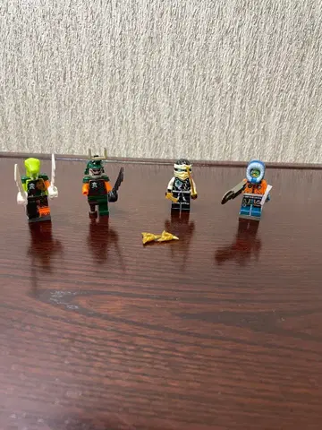 LEGO 캐릭터 4체 세트