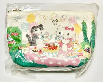 치카 우미노 HELLO KITTY 헬로키티 콜라보 한정판 보트형 파우치
