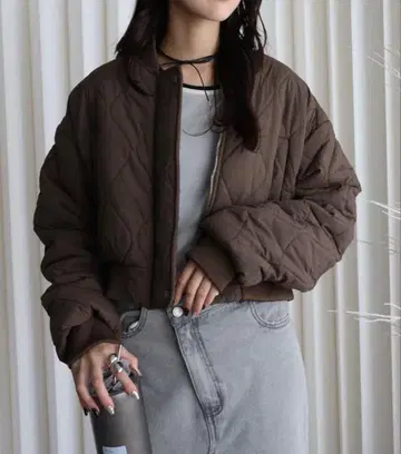 YENNA 퀼팅 충전솜 숏 리브 블루종