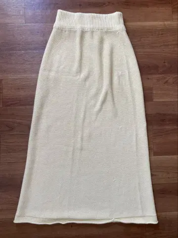 BASE RANGE 베이스 크림색 니트 롱 스커트 S