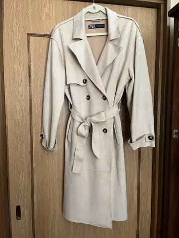 ZARA 스웨이드 아이보리 트렌치코트