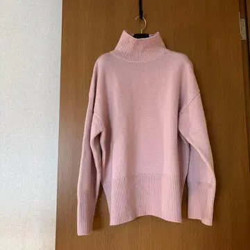 띠어리 니트 시착만 한 상품