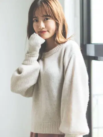 [ 새상품급 ] 라쿤 크루넥 니트 풀오버/cohina