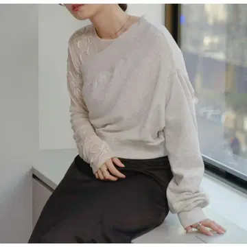 새상품 Kastane [ 2024SS 카탈로그 게재 ] 원숄더 맨투맨