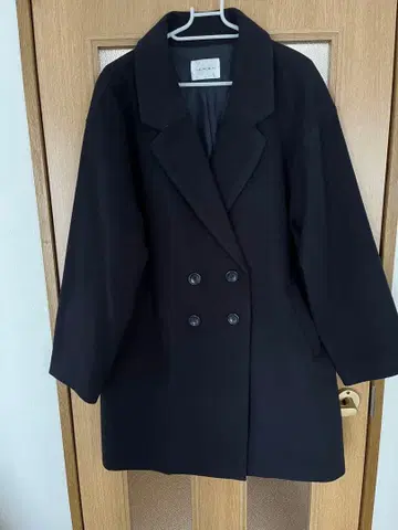 와이드 실루엣 더블 브레스트 코트 네이비