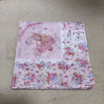 산리오 마론크림 패션쇼 시리즈 40주년 손수건