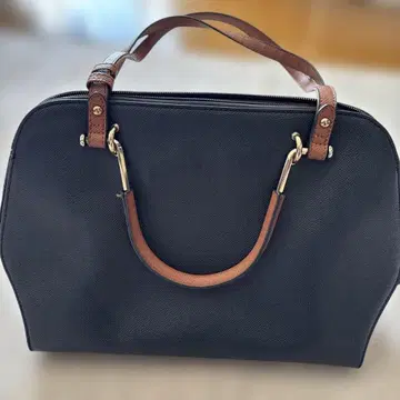 블랙 핸드백 합성 피혁