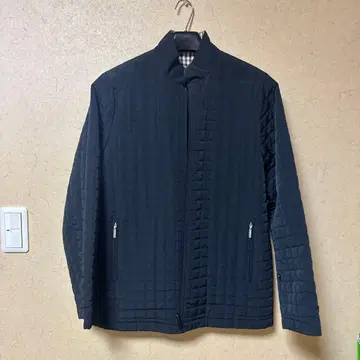 블랙 퀼팅 자켓 아쿠아 스큐텀 리버서블