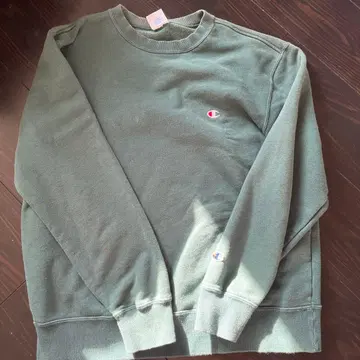 Champion 올리브 그린 트레이닝복 가격 인하 가능