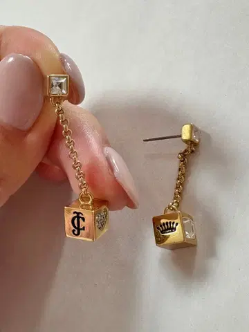 juicy couture 스퀘어 귀걸이
