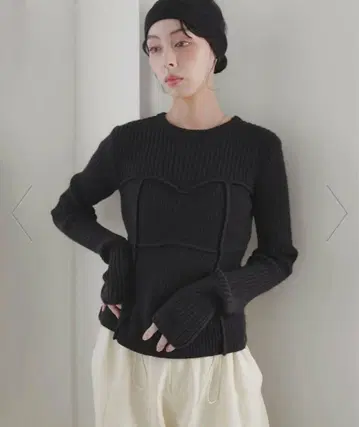 [ 새상품, 미사용 ] LIAN 블랙 니트