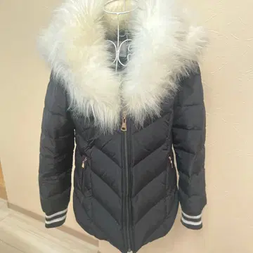 레이디 퍼 블랙 다운 자켓