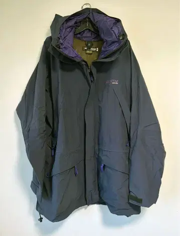 MOONSTONE GORE-TEX USA제 문스톤 어드밴티지 후드티