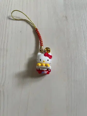 헬로키티 스트랩 기모노