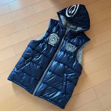 새상품급 GOTCHA 후드 부착 리버서블 다운 베스트 네이비 L