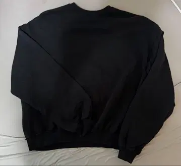 LILL 블랙 크루넥 맨투맨 L 사이즈