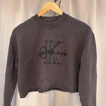 캘빈클라인 맨투맨