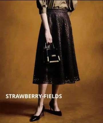 스트로베리 필드 가죽 레이스 꽃 컷워크 스커트 인조 가죽 보르도