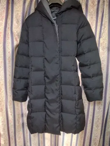 MAYSON GREY 블랙 다운 코트 [ 다운 90% ]