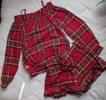 TRALALA 체크 무늬 오프숄더 셋업 프리 사이즈 미사용 새상품