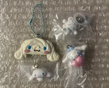 가챠 산리오 시나모롤 시나몬 포근포근 스노우 메지루시 액세서리