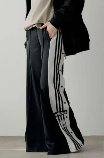 ADILENIUM 시즌2 오버 사이즈 아디블레이크 팬츠 L 사이즈