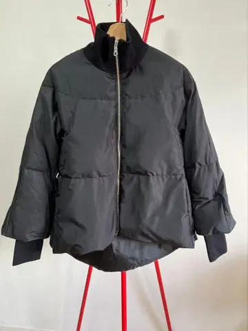 BEARDSLEY (비어즐리) 지퍼 플레어 다운