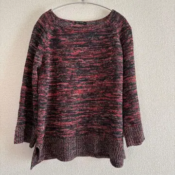 23구 니트 스웨터 블랙과 빨간색 혼합 니트 7부 소매 L 사이즈