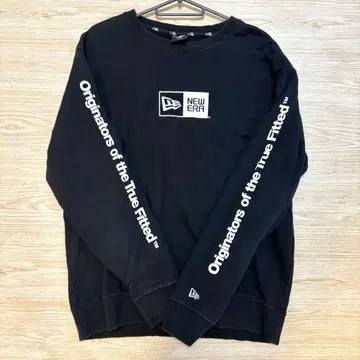 NEW ERA 뉴에라 블랙 트레이닝복 긴팔 티셔츠 L 사이즈