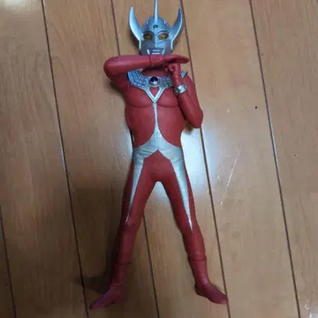 울트라맨 타로 소프트 비닐 피규어