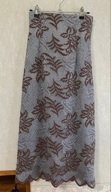 Lily Brown 바이컬러 레이스업 타이트 스커트