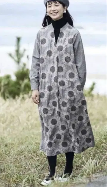 펠리시모 써니클라우드 겨울 해바라기 원피스