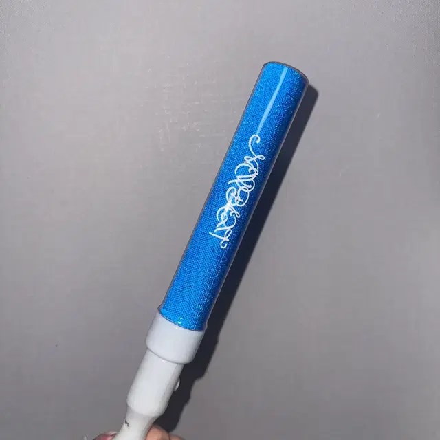 뉴비트 응원봉 + 포카 여러장