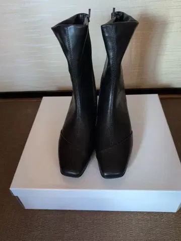 가죽제품 블랙 부츠