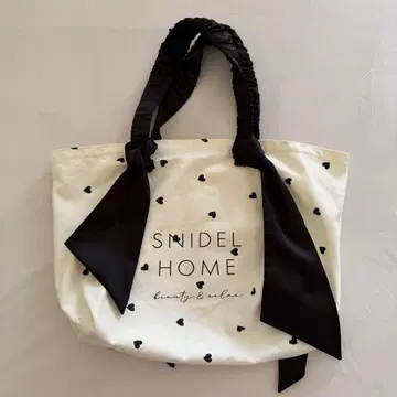 SNIDEL HOME 하트 무늬 토트백(BIG)