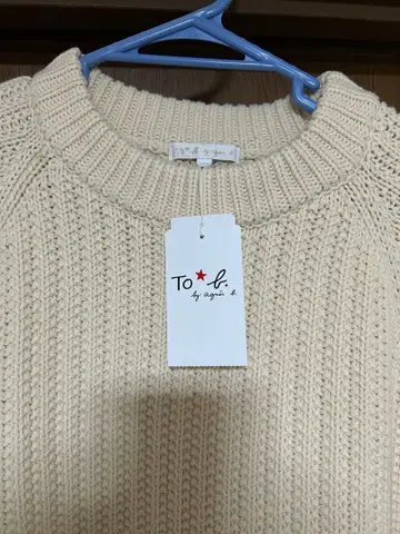 To b. by agnes b. 아이보리 긴팔 스웨터