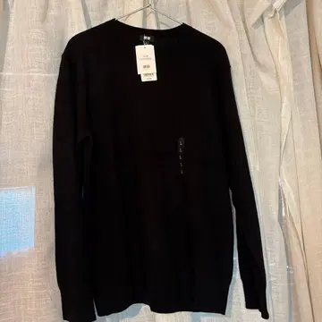 유니클로 캐시미어 크루넥 스웨터 블랙 L