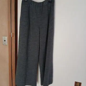 미사용 새상품 라리크 라루스 그레이 와이드 팬츠 허리밴딩 모 100%