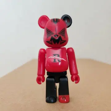 레드 스파이더 x 베어브릭 ah murderz