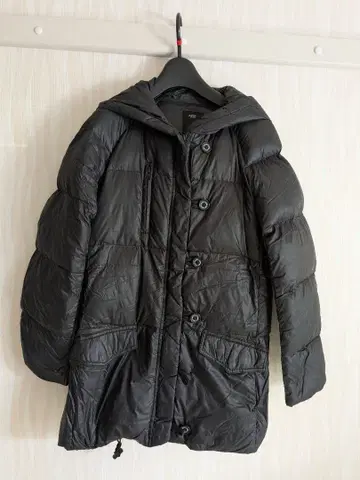 블랙 다운 자켓 S 사이즈