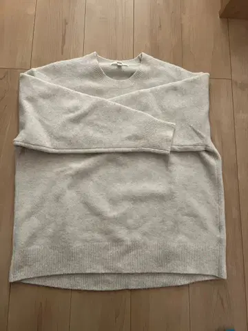 유니클로 스웨터 화이트 여성용