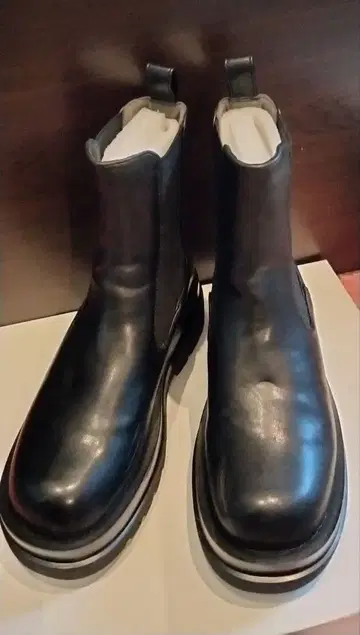 블랙 사이드 고어 부츠 통굽 가죽