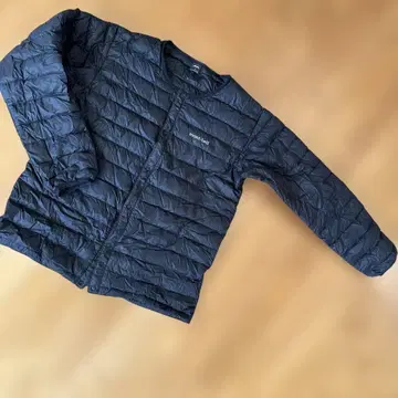 몽벨 네이비 다운 자켓 S 사이즈