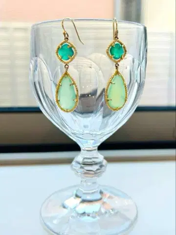 Azuni London 드롭 귀걸이