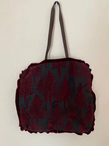 미나 페르호넨 메츠 백 이세탄 한정