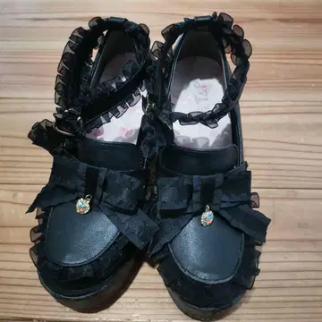 통굽 리본 포함 블랙 하이힐