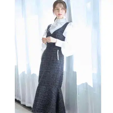 tocco 포켓 펄 장식 머메이드 라인 트위드 오버롤 스커트