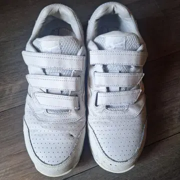 안전화 미즈노 화이트&그레이 벨크로 스니커즈 25.5cm