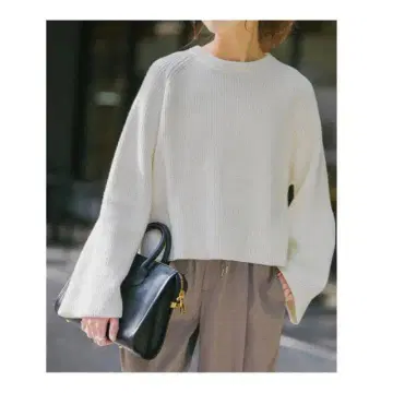 Spick and Span 니트